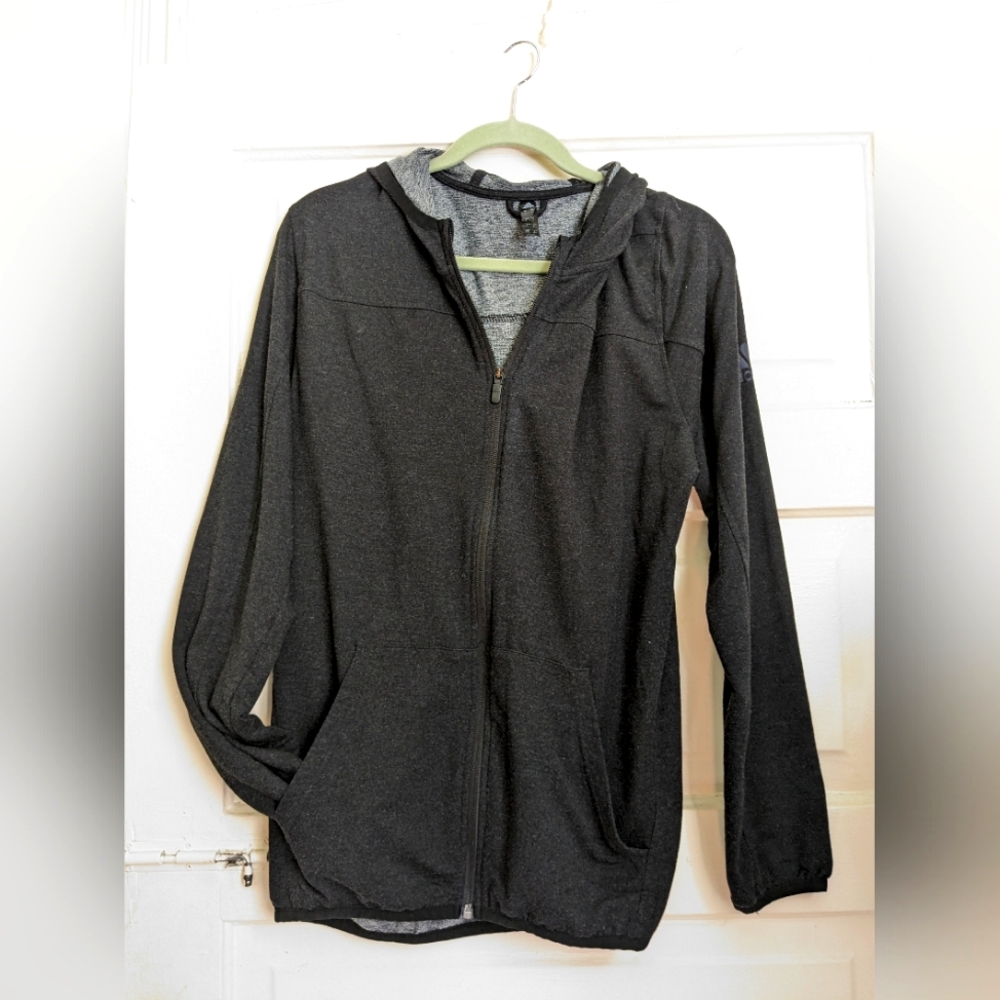 Adidas Aero ready lightweight hooded sweater🌱